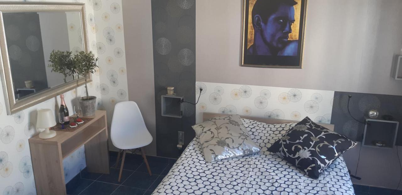 Patrick&Pierre Bed And Breakfast Nîmes Eksteriør bilde