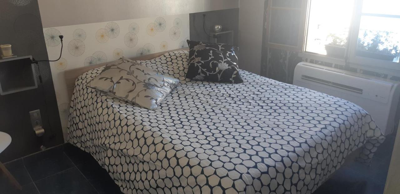 Patrick&Pierre Bed And Breakfast Nîmes Eksteriør bilde